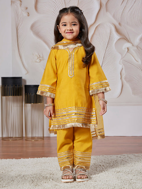 Girl's' Kurta Set With Dupatta